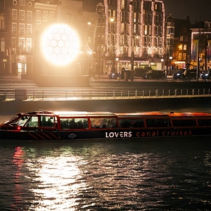 Amsterdam light festival lovers boat canal cruise artwork central station light nice 2025