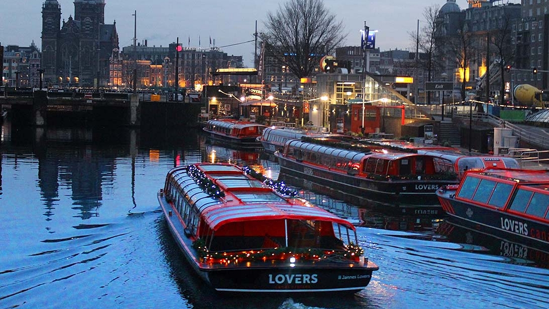 Boat with christmas decorations