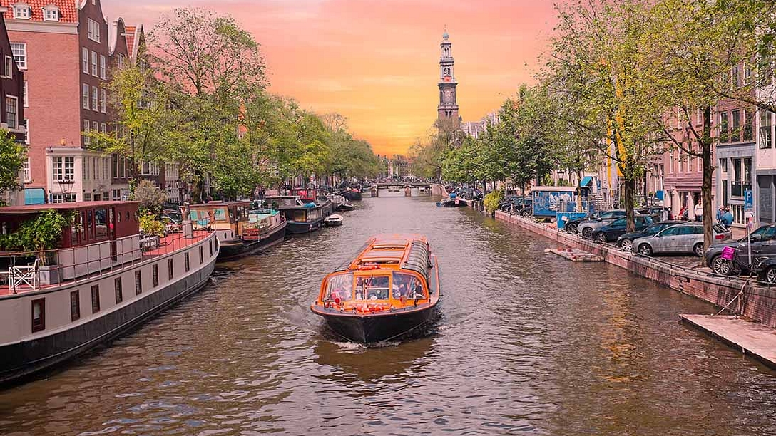 Boat on the Prinsengracht