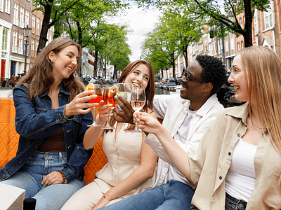 Lovely Cruises Having a nice drink in an open boat preview Lovers 640x644