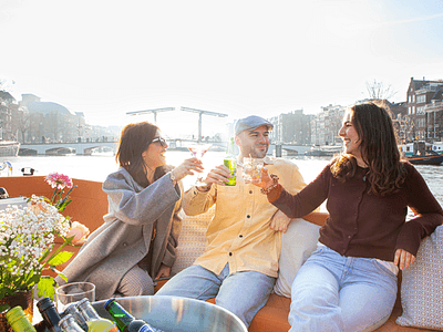 Lovely Cruises luxury open boat Lovers 640x444 preview