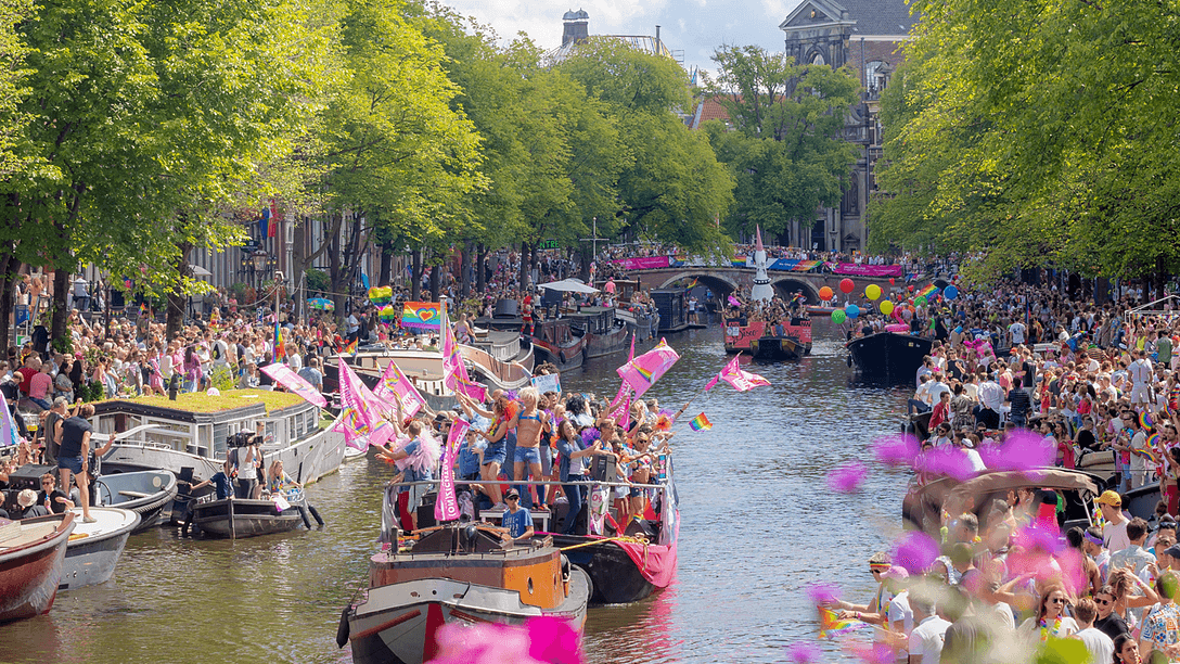 Pride Canal Parade boats preview 1386x1042