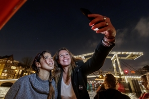 Lovers evening cruise preview girls taking selfie on water